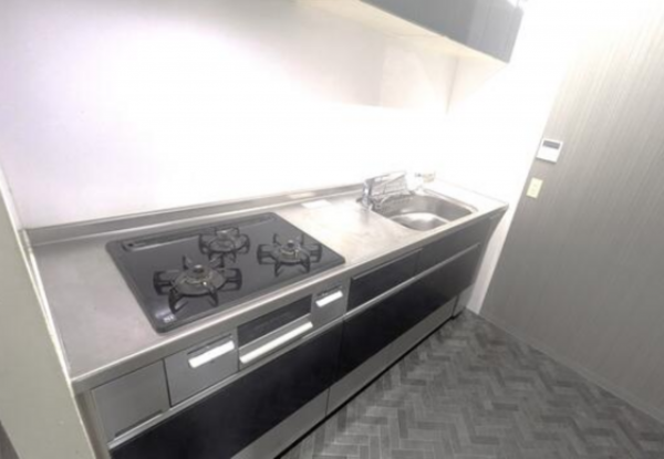 江東区木場、マンションのキッチン画像です