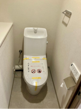 江東区塩浜、マンションのトイレ画像です