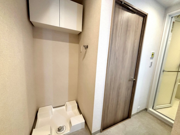 江東区塩浜、マンションの洗面画像です