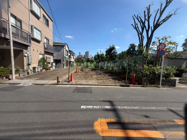 江東区大島、土地の前面道路を含む現地写真画像です