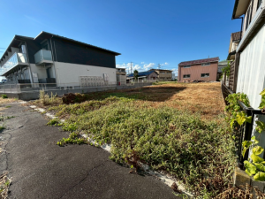 鈴鹿市弓削、土地の外観画像です