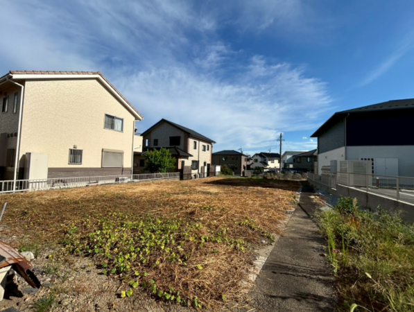 鈴鹿市弓削、土地の外観画像です