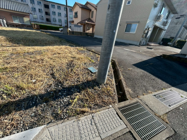 鈴鹿市岡田、土地の外観画像です