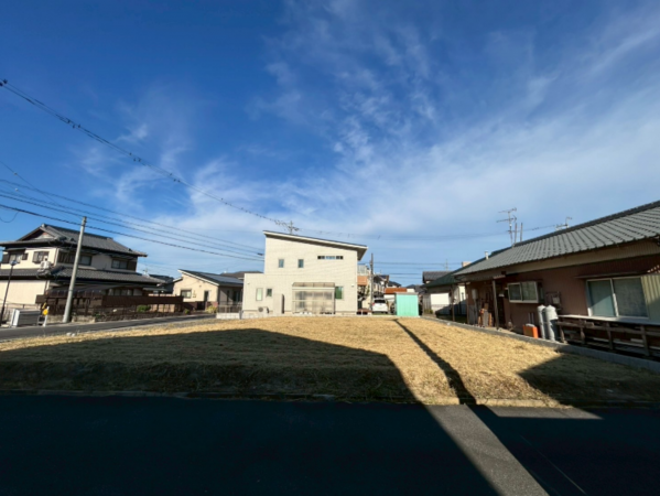 鈴鹿市岡田、土地の外観画像です