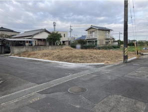 鈴鹿市池田町、土地の前面道路を含む現地写真画像です