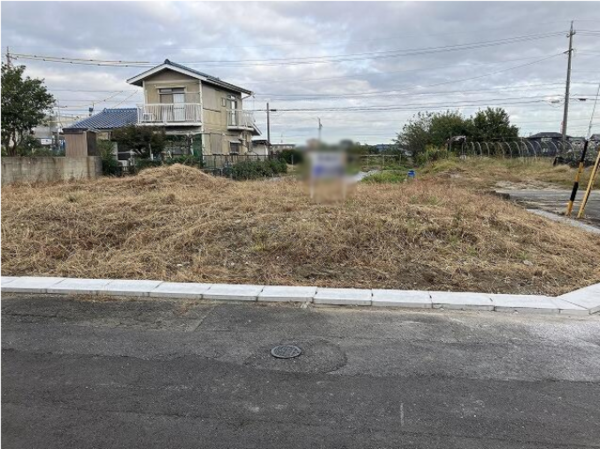 鈴鹿市池田町、土地の前面道路を含む現地写真画像です
