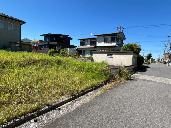 鈴鹿市寺家、土地の外観画像です