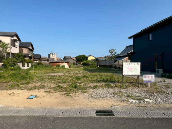 鈴鹿市江島本町、土地の前面道路を含む現地写真画像です