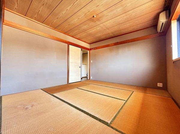鈴鹿市白子、中古一戸建ての居間画像です