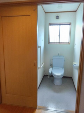 鈴鹿市末広北、中古一戸建てのトイレ画像です