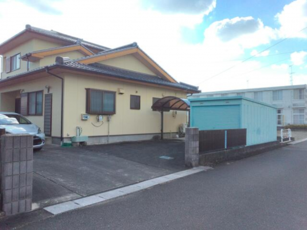鈴鹿市末広北、中古一戸建ての外観画像です