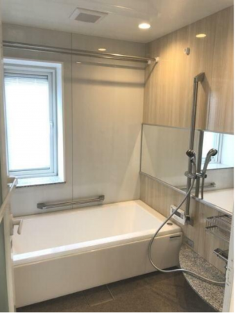 鈴鹿市鈴鹿ハイツ、中古一戸建ての風呂画像です