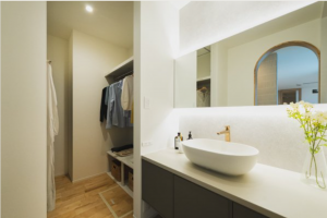 鈴鹿市中旭が丘、新築一戸建ての洗面画像です