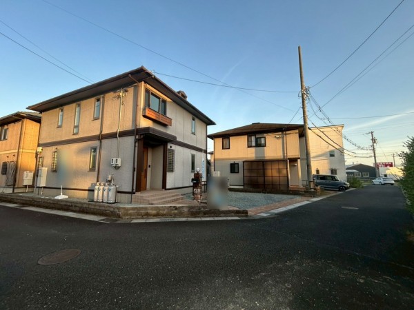 鈴鹿市算所、中古一戸建ての外観画像です