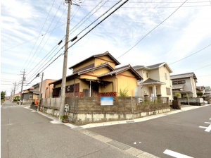 鈴鹿市寺家、中古一戸建ての外観画像です