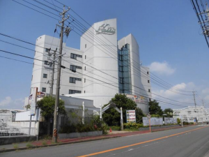 鈴鹿市寺家町、収益物件/ホテルの外観画像です