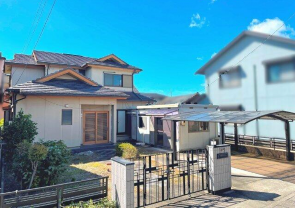 鈴鹿市神戸、中古一戸建ての外観画像です