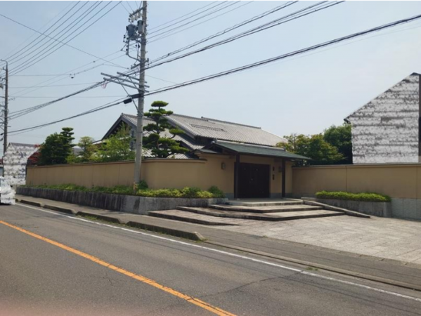 鈴鹿市野町中、中古一戸建ての外観画像です