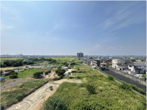 鈴鹿市白子町、マンションの周辺の街並み画像です