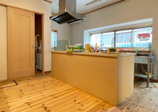 鈴鹿市小田町、中古一戸建てのキッチン画像です