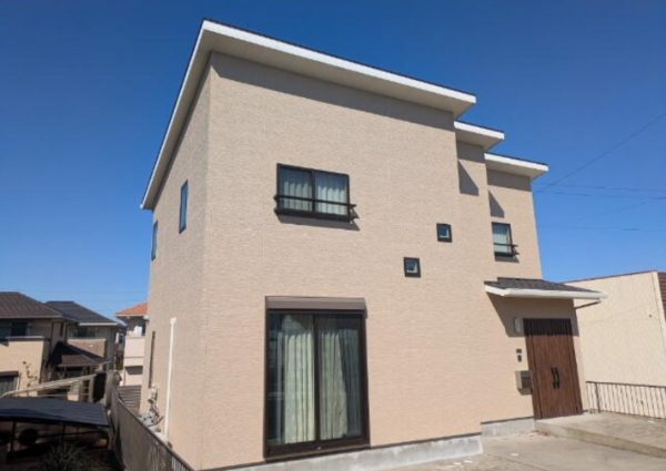 鈴鹿市住吉、中古一戸建ての外観画像です