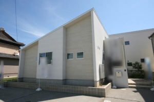 鈴鹿市算所、中古一戸建ての外観画像です