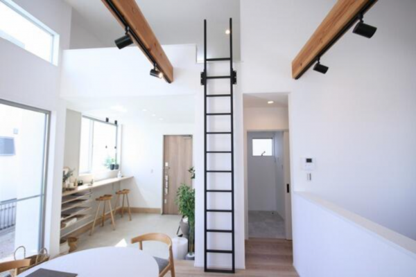 鈴鹿市算所、中古一戸建ての内装画像です