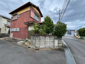 鈴鹿市東玉垣町、土地の前面道路を含む現地写真画像です