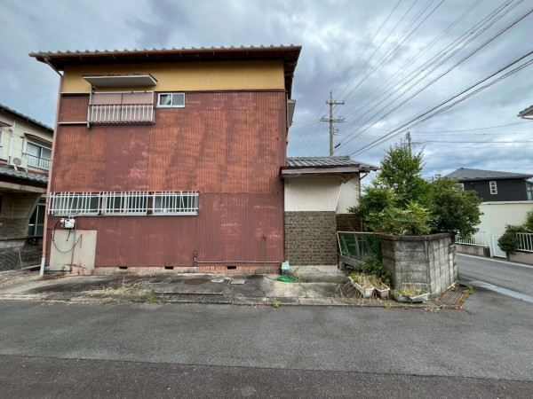 鈴鹿市東玉垣町、土地の前面道路を含む現地写真画像です