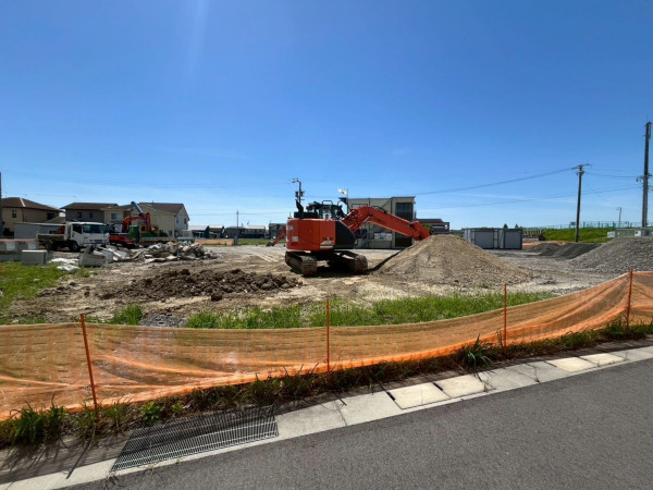 鈴鹿市北玉垣町、土地の前面道路を含む現地写真画像です