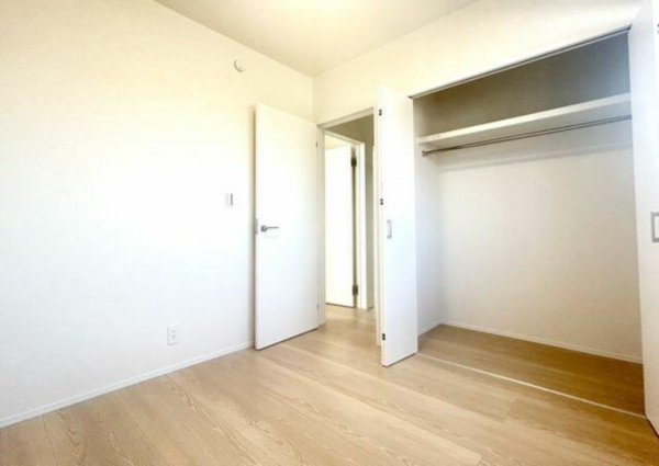 鈴鹿市東玉垣町、新築一戸建ての収納画像です