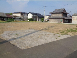 鈴鹿市平田本町、土地の前面道路を含む現地写真画像です
