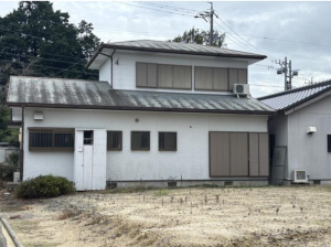 鈴鹿市高塚町、中古一戸建ての外観画像です