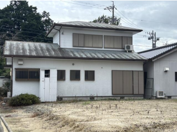 鈴鹿市高塚町、中古一戸建ての外観画像です
