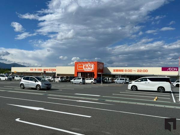 鈴鹿市小田町、土地のスーパー画像です