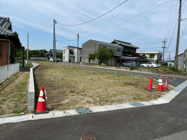 鈴鹿市若松中、土地の外観画像です