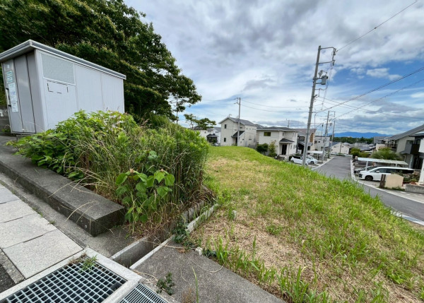 鈴鹿市岸岡町、土地の外観画像です