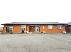 鈴鹿市伊船町、収益物件/店舗の外観画像です