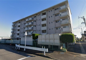 鈴鹿市庄野東、マンションの外観画像です