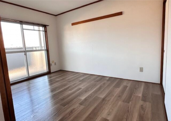 鈴鹿市庄野東、マンションの内装画像です