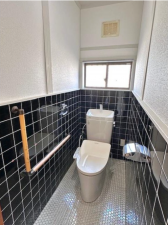 鈴鹿市北堀江、中古一戸建てのトイレ画像です