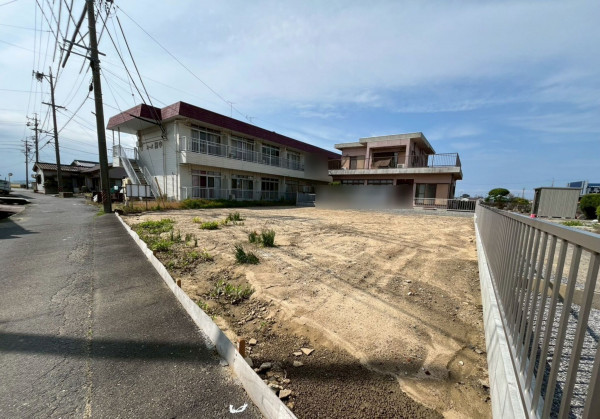 鈴鹿市南堀江、土地の前面道路を含む現地写真画像です