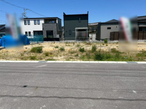 鈴鹿市北玉垣町、土地の前面道路を含む現地写真画像です