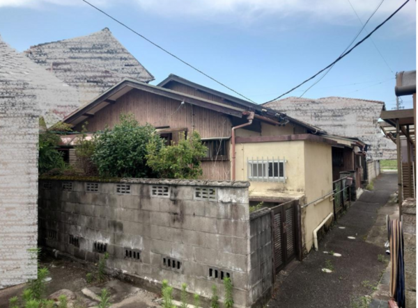 鈴鹿市寺家、土地の前面道路を含む現地写真画像です