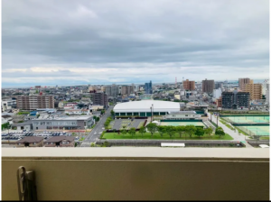 宇部市神原町、マンションの周辺の街並み画像です