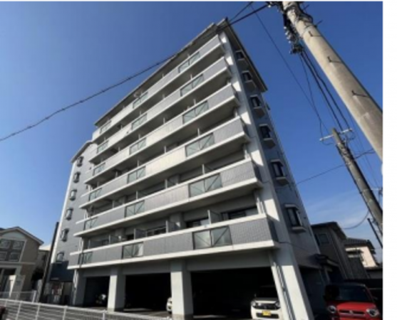 宇部市東新川町、マンションの外観画像です
