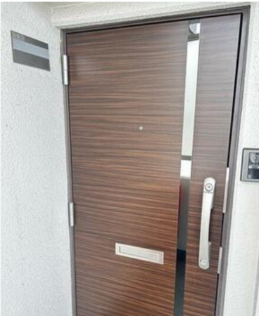 宇部市文京町、マンションの玄関画像です