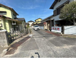 宇部市五十目山町、土地の前面道路を含む現地写真画像です