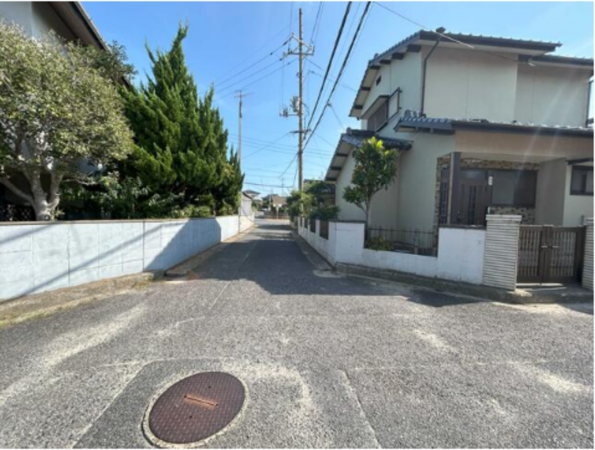 宇部市五十目山町、土地の前面道路を含む現地写真画像です