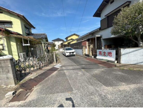 宇部市五十目山町、土地の前面道路を含む現地写真画像です